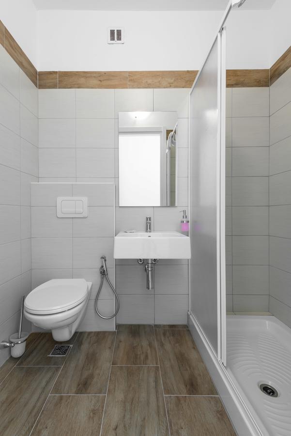 Hotel Internazionale Luino Bagian luar foto
