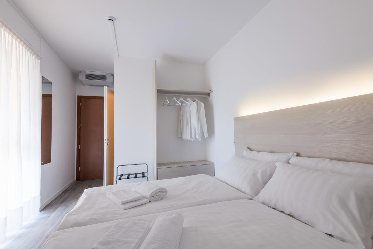 Hotel Internazionale Luino Bagian luar foto